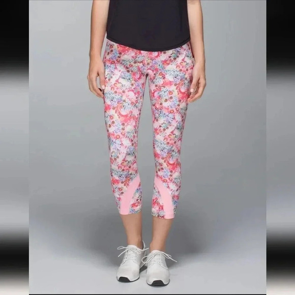 Lululemon Run: Inspire Crop II *All Luxtreme Flowabunga Mini Multi / Bleached Co - Picture 2 of 8